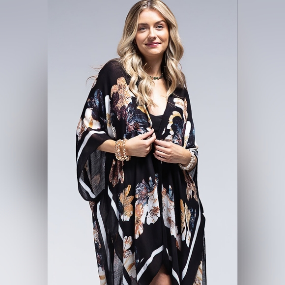 Kimono w/ Exotic Floral Print & Rich Black Background - Lightweight Silky Feel - Picture 1 of 5